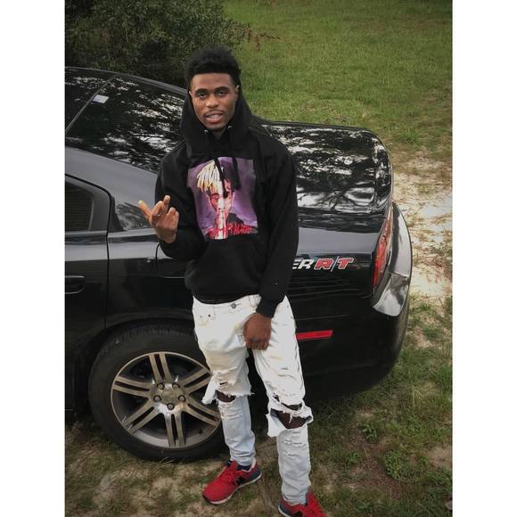 sneakerhead122
